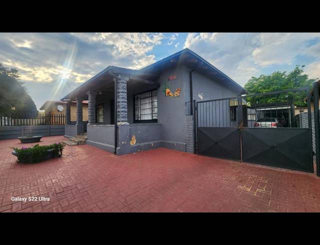 3 BEDROOM HOUSE FOR SALE IN RANDGATE